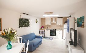 Villetta in residence privato con sbocco a mare